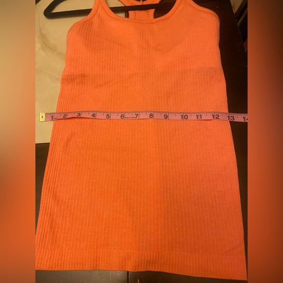 Lululemon top - Picture 5 of 14